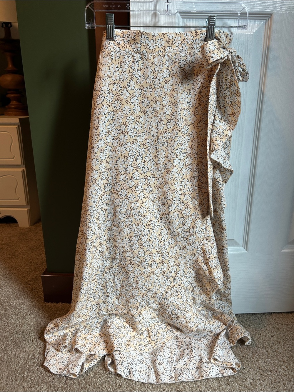 SHEIN Cream Floral Wrap Maxi Skirt with Yellow Accents S-L